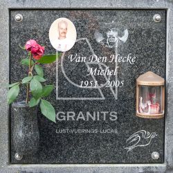 Granits Lust-Vuerings-Lucas - Columbarium